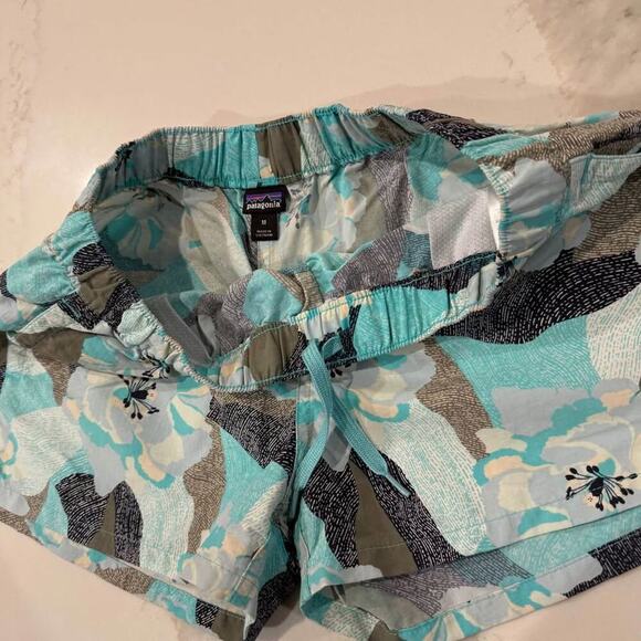 Patagonia Barley Baggies Print Shorts Womens Medium Blue Hibiscus FieldTurquoise - Picture 6 of 8